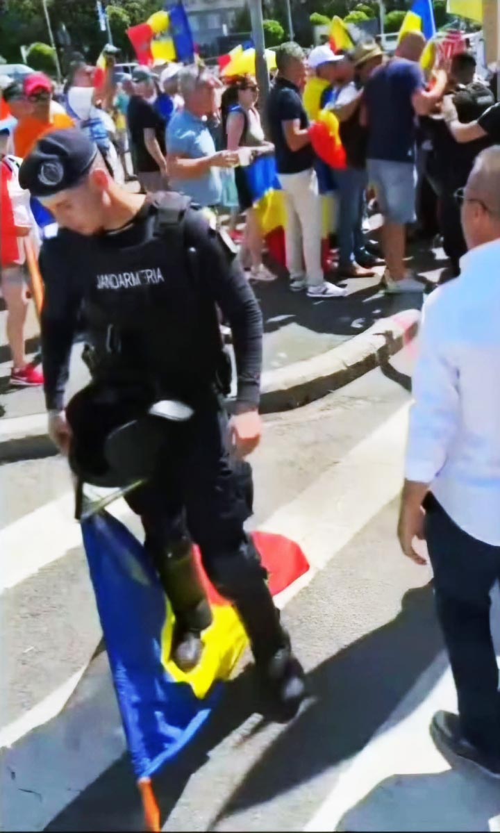 😢 Astăzi în Piața Victoriei ... trist, foarte trist!