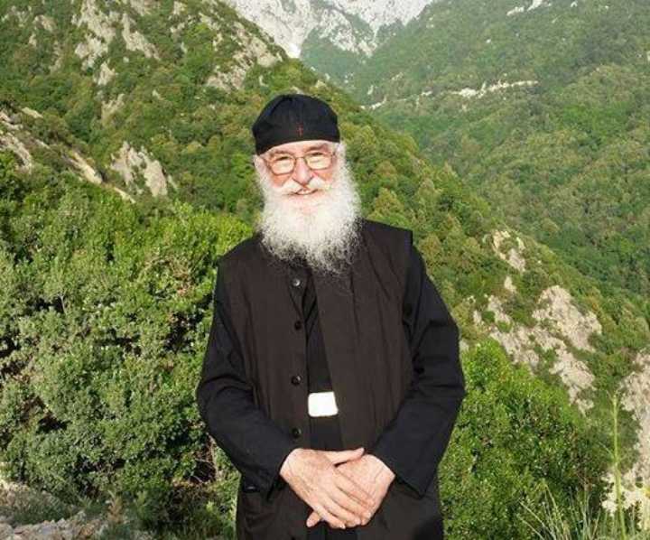 📜 Părintele Gheron Nikon: FRAȚILOR, LUAȚI AMINTE, RUGATI-VĂ CU RUGĂCIUNEA INIMII ❤️